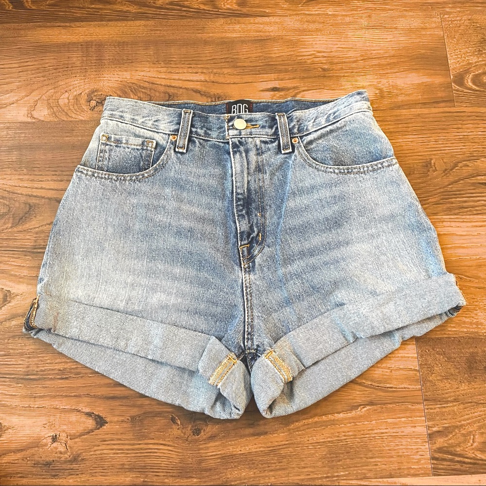 BDG mom high rise denim shorts. Size 27. Medium wash.